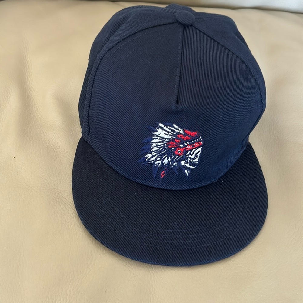 Black baseball cap